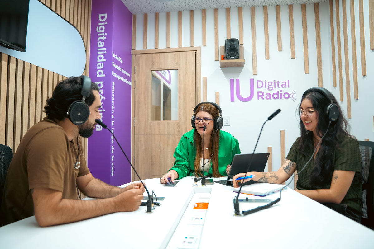 IU Digital Radio