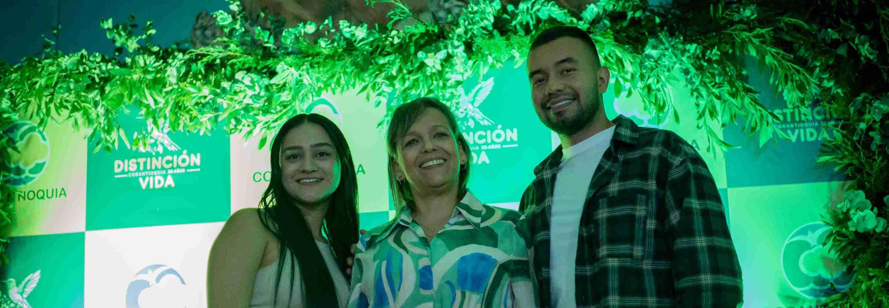 IU Digital de Antioquia recibió la Distinción Vida 2025 por su compromiso con la sostenibilidad ambiental