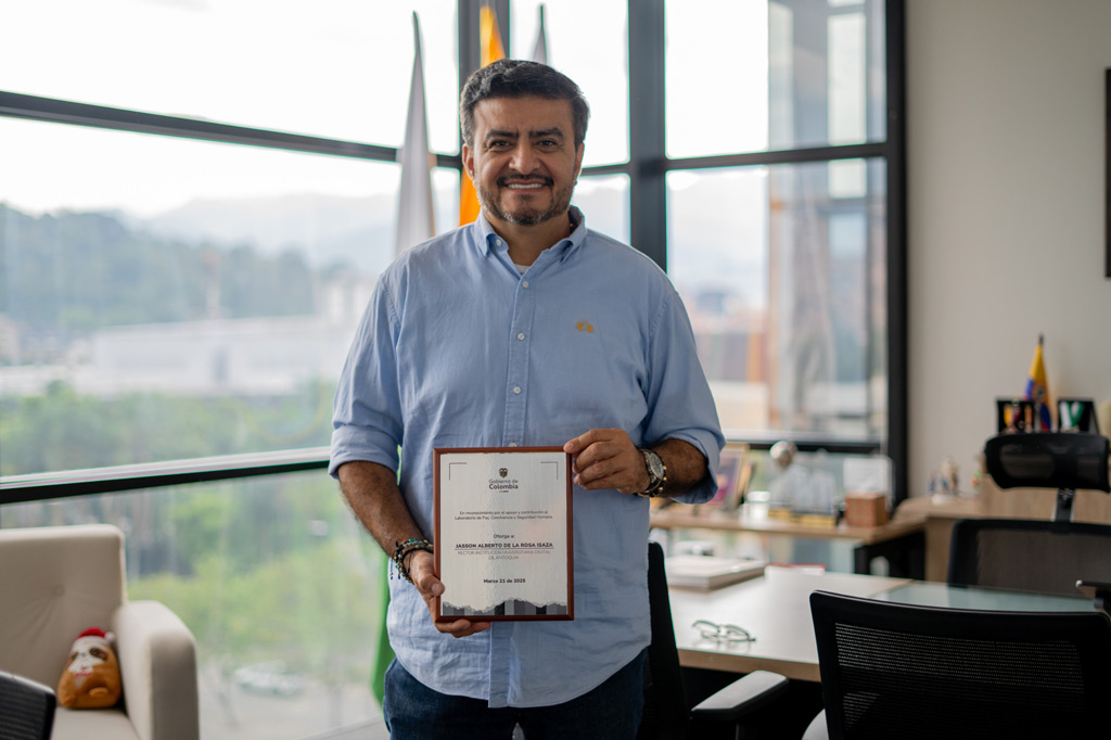 Rector de la IU Digital de Antioquia